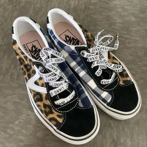 SANDY LIANG VANS Collection. Limited Edition. Size 6. EUC - worn 3 times